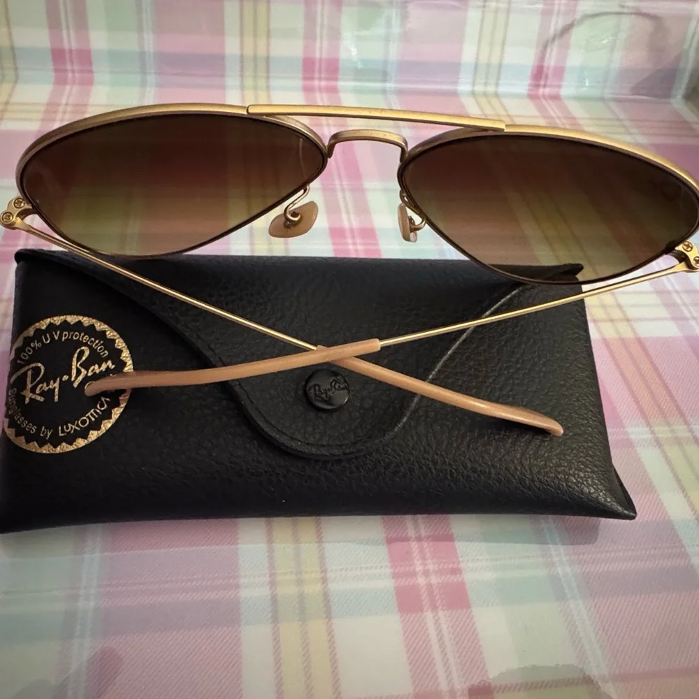 Ray-Ban Gold Frame Sunglasses with Dark Lenses